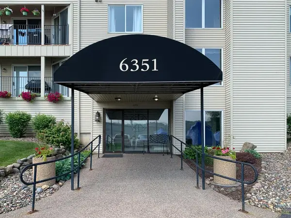 6351 Saint Croix TRL N #229, Stillwater, MN 55082