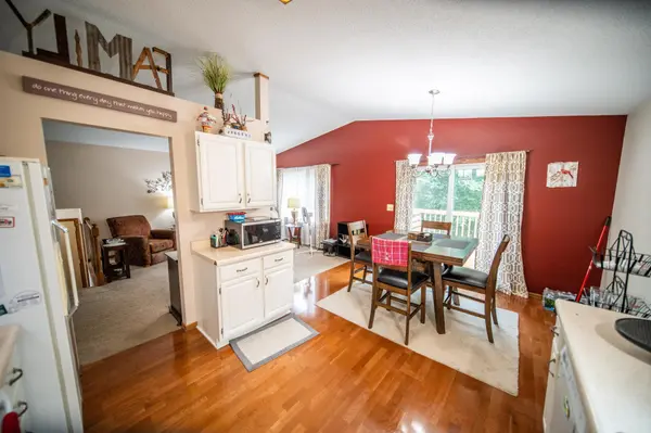 406 7th ST NE, Kasson, MN 55944
