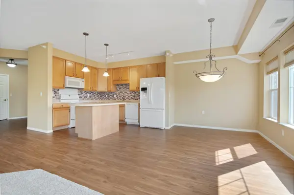 3800 85th AVE N #316, Brooklyn Park, MN 55443