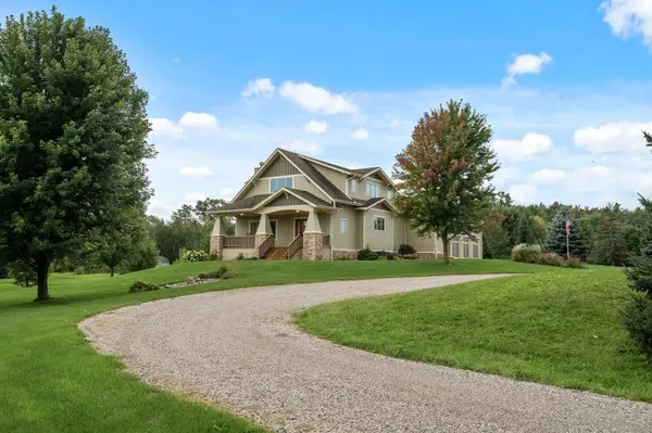 18625 Fontana ST, Columbus, MN 55092