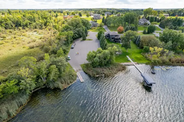 857 E Lake Cowdry RD NW, Alexandria, MN 56308