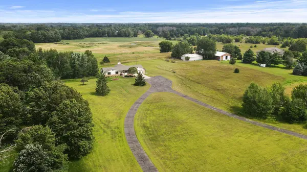 4453 229th AVE NE, East Bethel, MN 55005