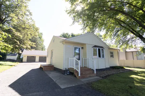 2130 Grand AVE, Albert Lea, MN 56007