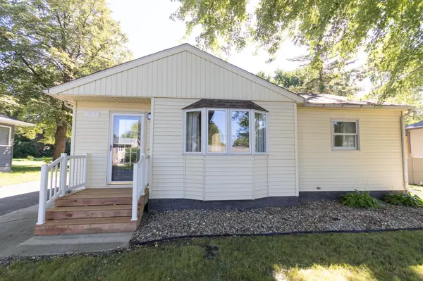 2130 Grand AVE, Albert Lea, MN 56007