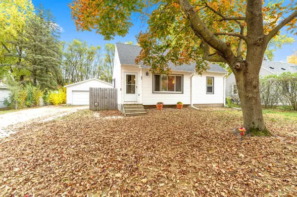 86 East RD, Circle Pines, MN 55014