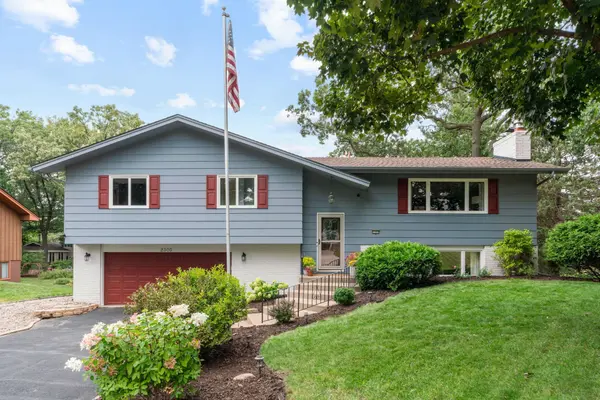 2305 Chalet DR NE, Columbia Heights, MN 55421
