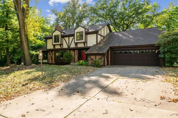15544 Holdridge DR E, Minnetonka, MN 55391