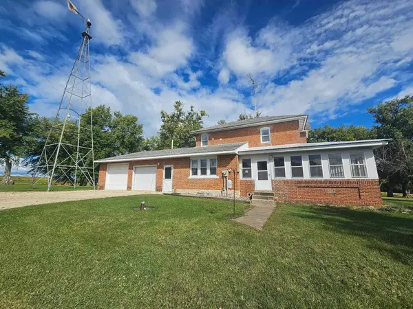 1235 Chatfield ST S, Dover, MN 55929