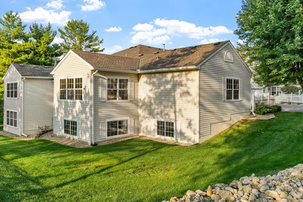 3065 Timberwood TRL #42, Eagan, MN 55121