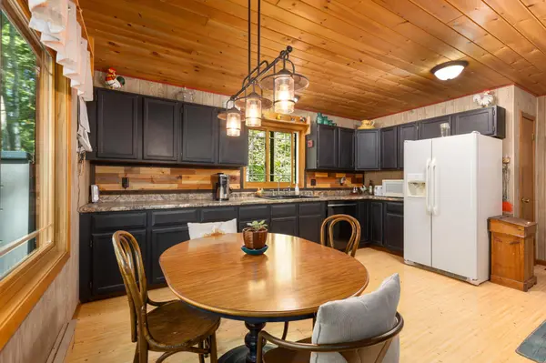 8242 Sleepy Hollow RD, Fort Ripley, MN 56449