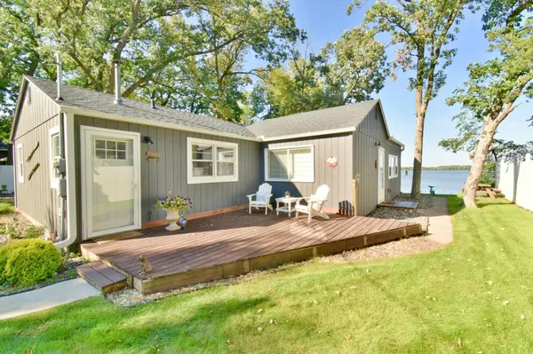 7229 100th AVE SE, Clear Lake, MN 55319
