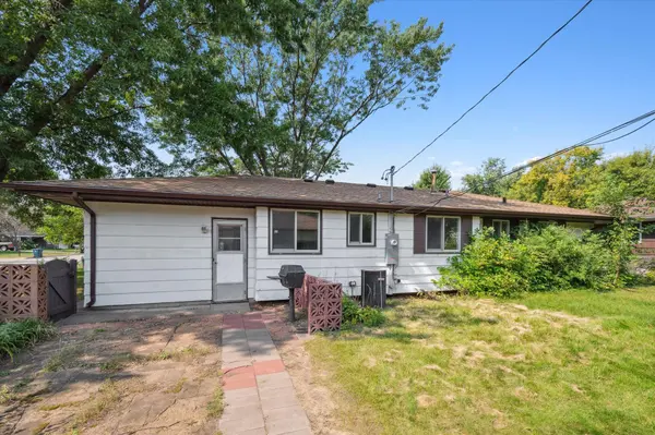 6801 Oakley ST NE, Fridley, MN 55432