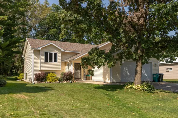 615 Walnut ST, Mantorville, MN 55955