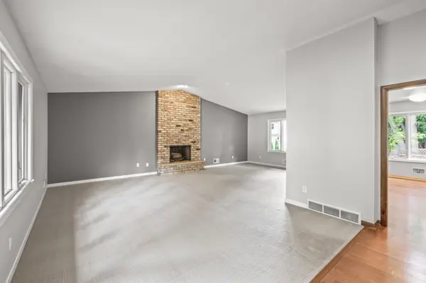 3332 Gettysburg AVE N, New Hope, MN 55427