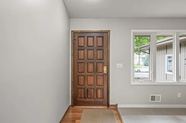3332 Gettysburg AVE N, New Hope, MN 55427