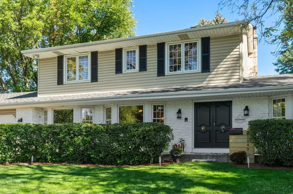 1649 Westwood Hills DR, Saint Louis Park, MN 55426