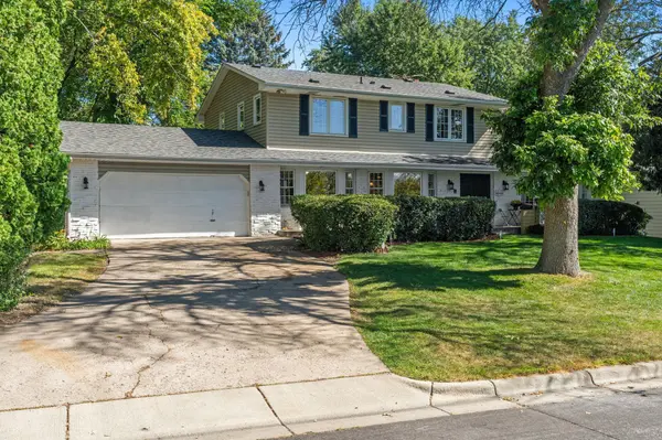 1649 Westwood Hills DR, Saint Louis Park, MN 55426