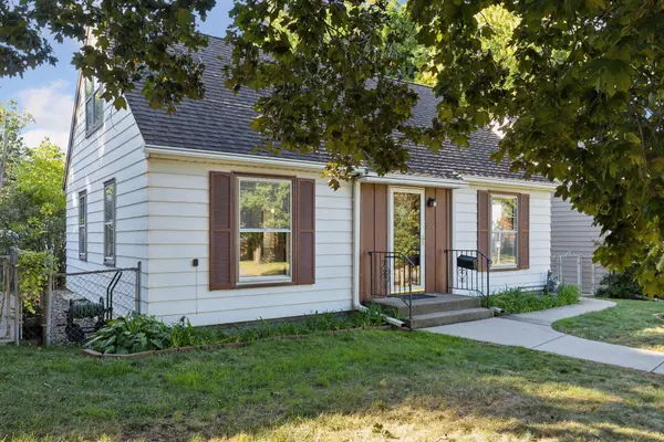 866 Hoyt AVE W, Saint Paul, MN 55117