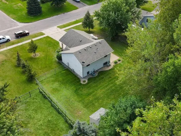 29670 Broadway ST, Lindstrom, MN 55045