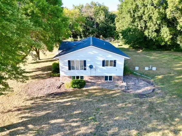 35213 State Highway 68, Clements, MN 56224