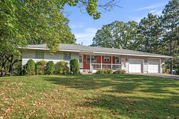 6009 Oak CIR, North Branch, MN 55056