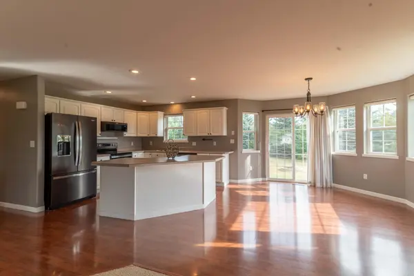 606 9th DR NW, Perham, MN 56573