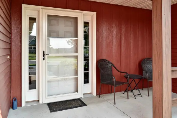 1519 Whispering Hills DR, Saint Charles, MN 55972