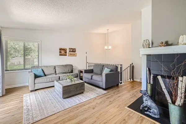 110966 Von Hertzen CIR, Chaska, MN 55318