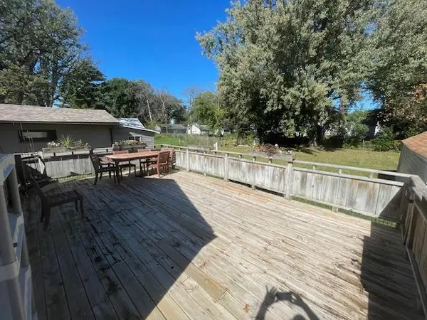 1011 12th AVE NE, Austin, MN 55912