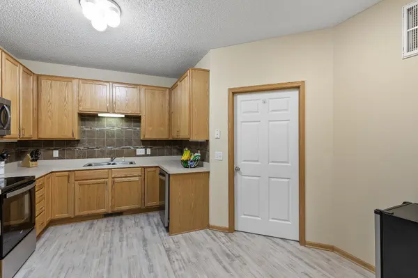 20534 Cypress DR, Farmington, MN 55024