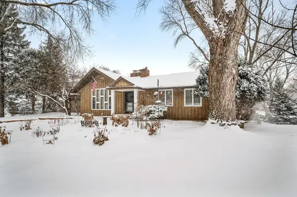 9251 Green Briar RD, Bloomington, MN 55437