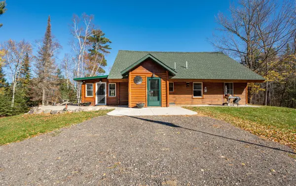 24602 Red Pine Ridge RD, Bigfork Twp, MN 56628