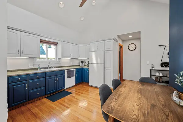 1082 Humboldt AVE, West Saint Paul, MN 55118