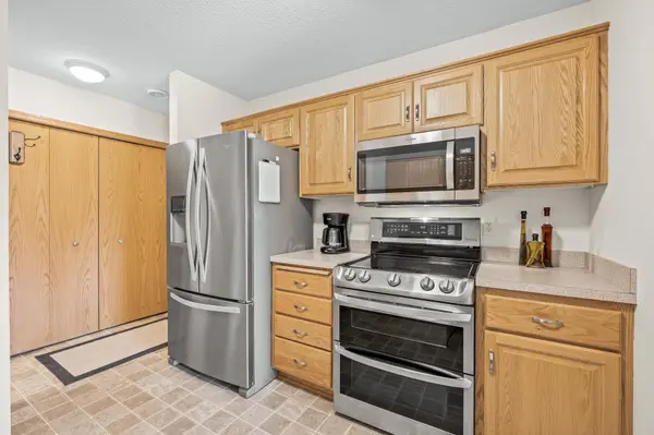 8404 122nd AVE N, Champlin, MN 55316