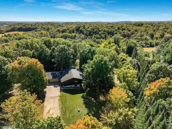 726 8th AVE, Arland Twp, WI 54004