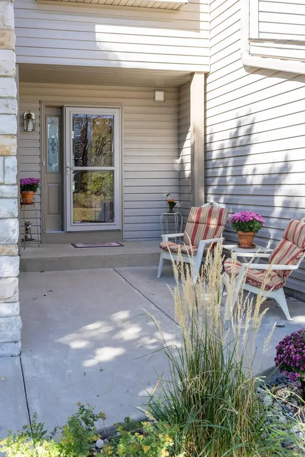 2464 Birn Hill DR, Faribault, MN 55021