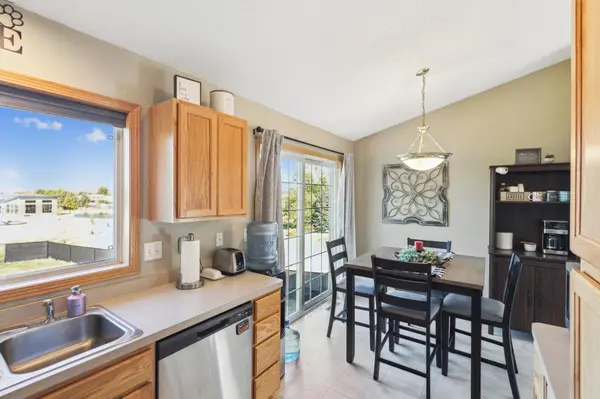816 S Maple ST, Belle Plaine, MN 56011