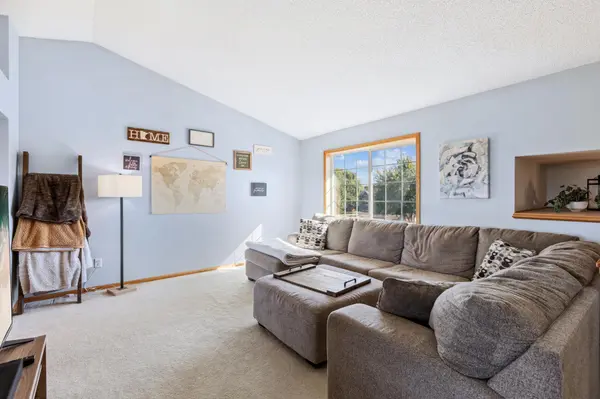 816 S Maple ST, Belle Plaine, MN 56011