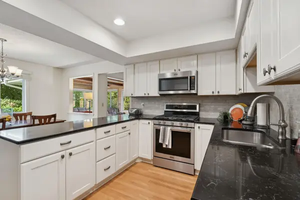 8018 Pennsylvania RD, Bloomington, MN 55438