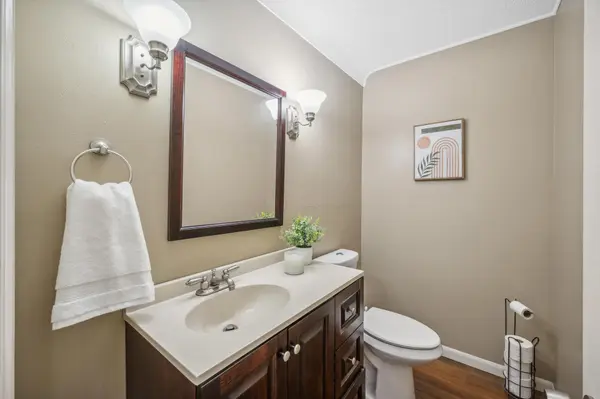 905 Clear AVE, Saint Paul, MN 55106