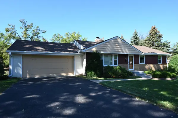 1085 Delaware AVE, Mendota Heights, MN 55118