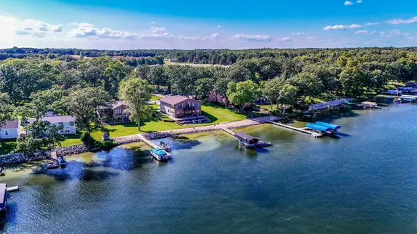 20371 Oakland Beach RD, Detroit Twp, MN 56501
