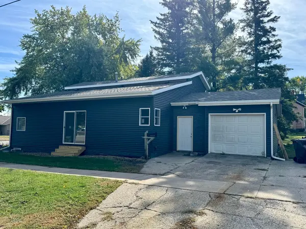 302 9th ST S, Olivia, MN 56277