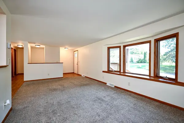 114 Cindy DR, Rollingstone Twp, MN 55959
