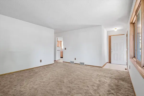 3815 Abbott AVE N, Robbinsdale, MN 55422