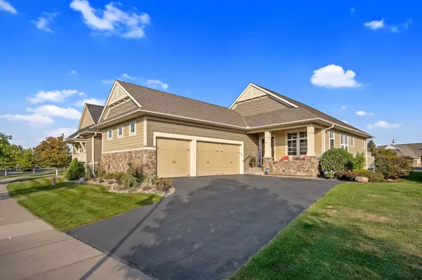 15859 Cobblestone Lake Pkwy, Apple Valley, MN 55124