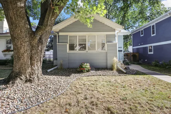1482 Sheldon ST, Saint Paul, MN 55108