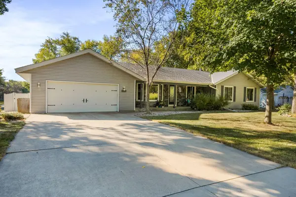 5169 W 139th ST, Savage, MN 55378