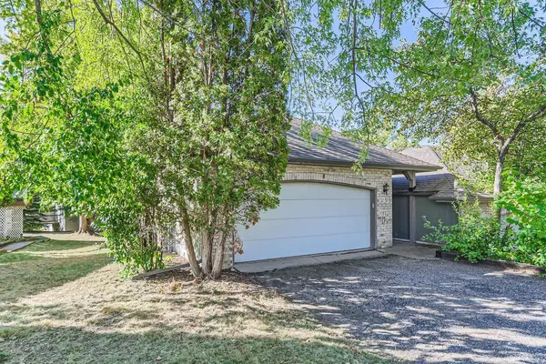 7225 Stewart DR, Eden Prairie, MN 55346