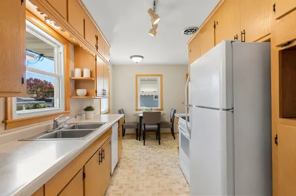 5918 Beard AVE N, Brooklyn Center, MN 55429